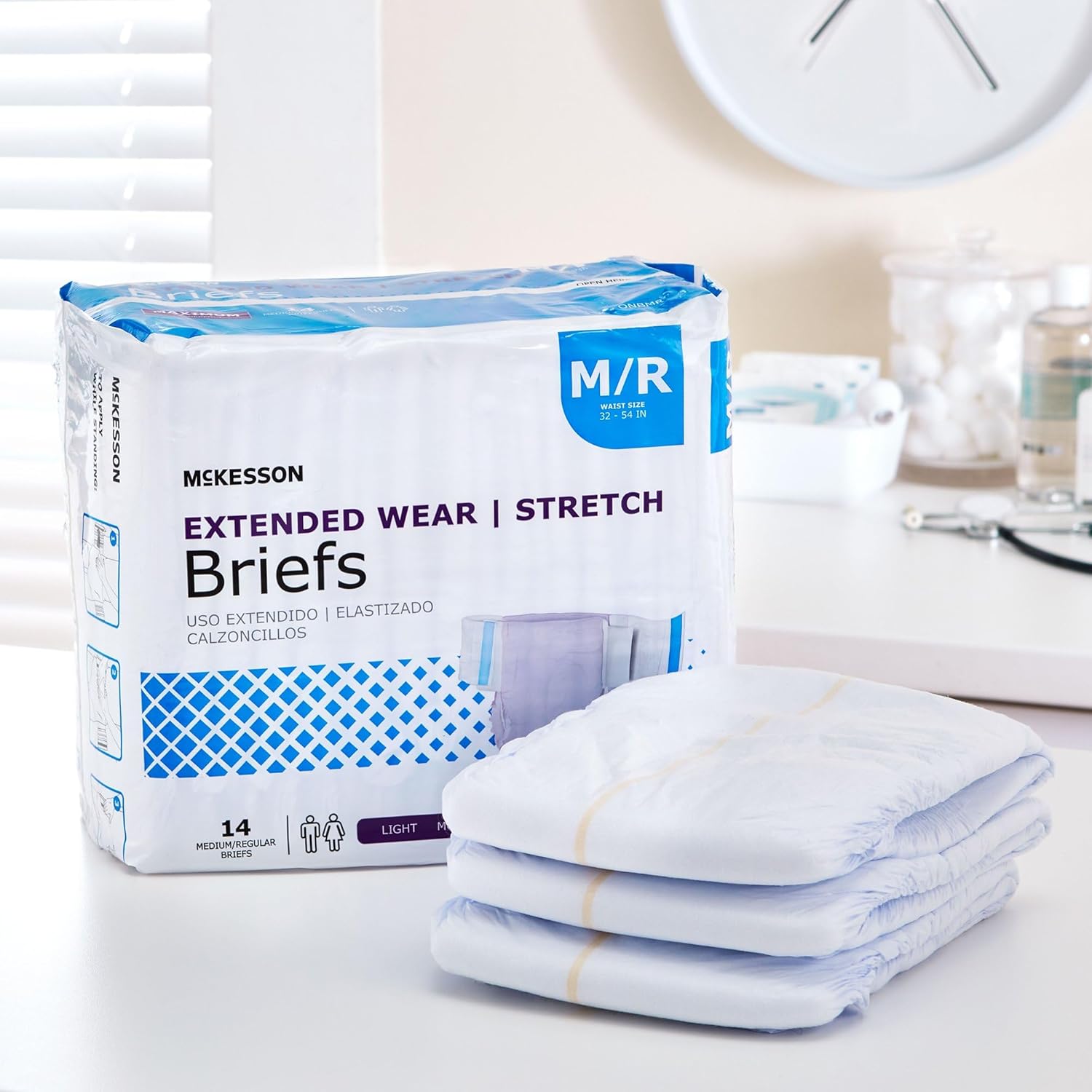McKesson Extended Wear Stretch Briefs, Incontinence, Maximum Absorbency, Medium, 14 Count, 4 Packs, 56 Total